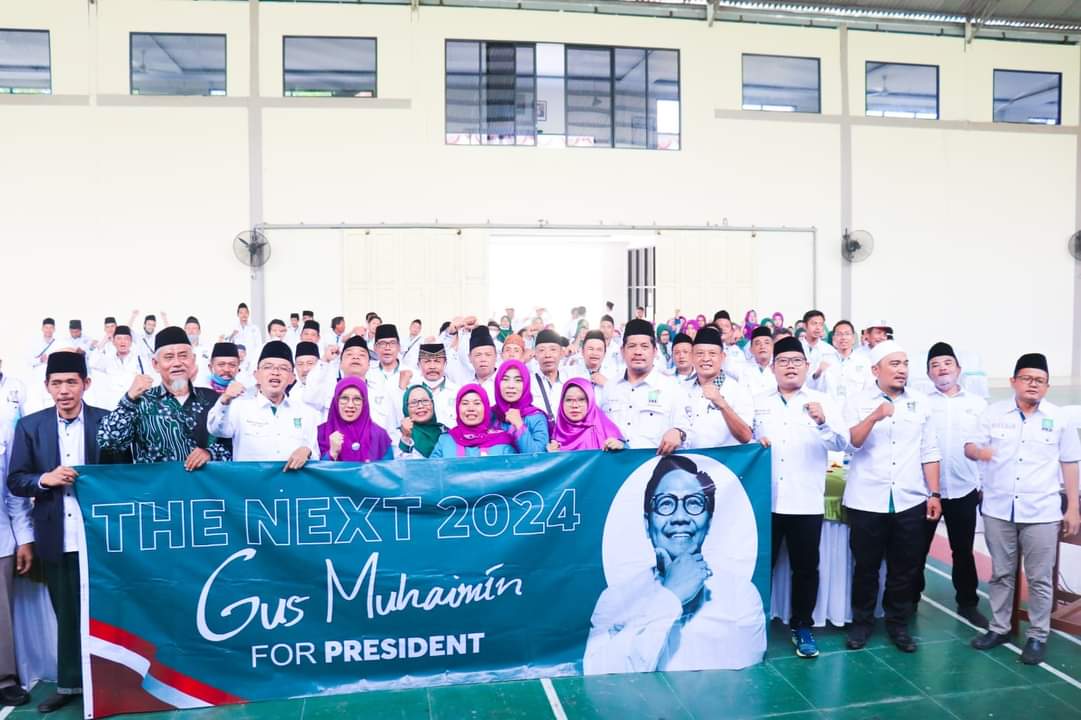 PKB, Bangkit Solid Menang
Menang Pipres, menang pileg, menang pilkada.
Edisi Pendidikan Kader Pertama Kader Loyalis PKB Kab. Majalengka Jabar
<a href="/cakimiNOW/">A Muhaimin Iskandar</a> <a href="/SyaifulHooda/">Syaiful Huda</a> <a href="/AcepJamaludin01/">Acep Jamaludin</a>