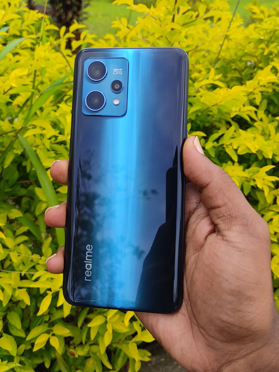 Got the #Realme9ProPlus for two of my friends & my dad.
Very solid phone for the offer price of around 20k.