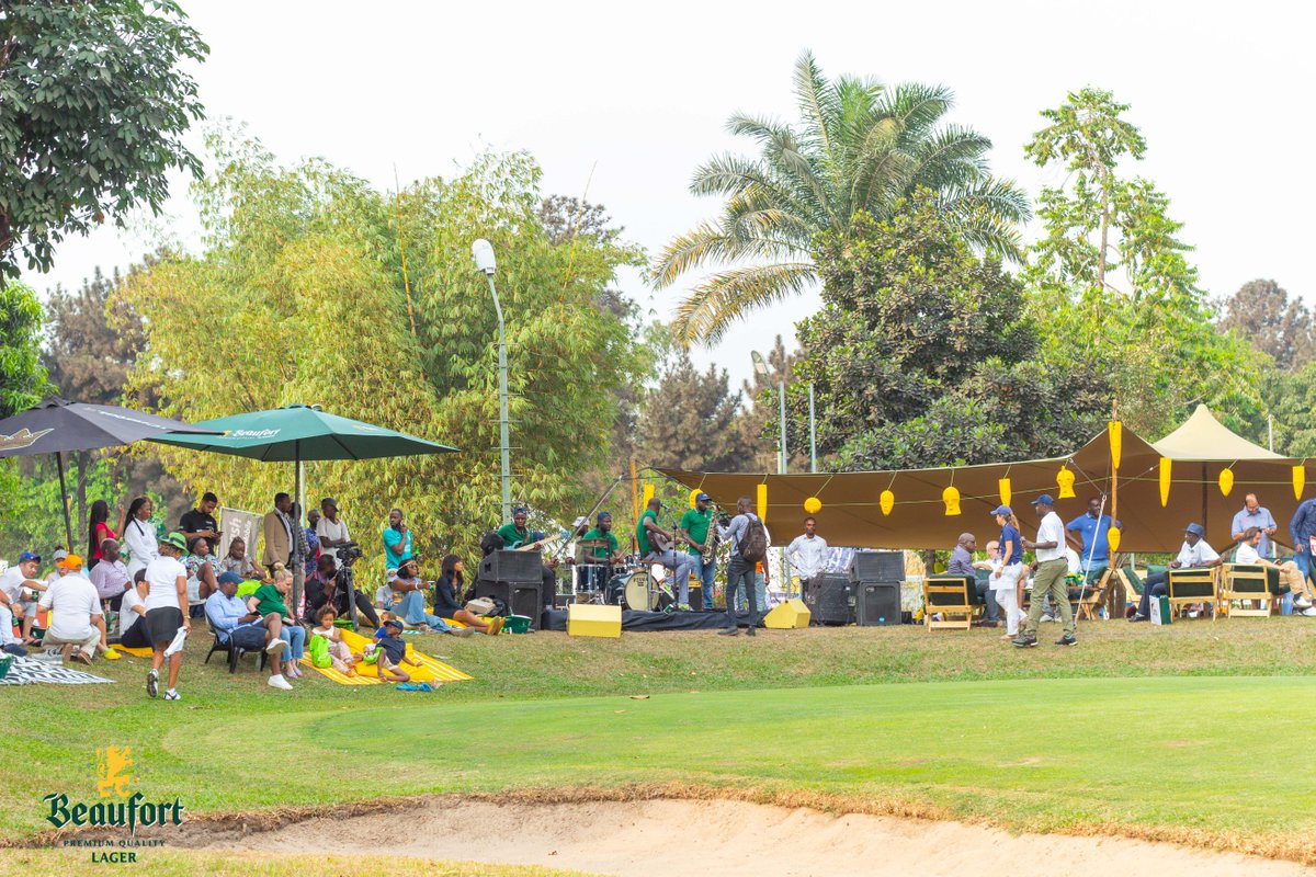 BracongoSa's tweet photo. Revivez en images la 24ème éd. de l’#OpendeGolf de #Kinshasa! 🏌️♀️
Trois journées sportives pleines d’émotions !Hommes, femmes, amateurs, professionnels nous ont fait vibrer! Ce fut un plaisir de partager avec vous des moments de fraîcheur au Point B! 🍻
#bracongo #rdc #sport https://t.co/JfPTF0qO0V