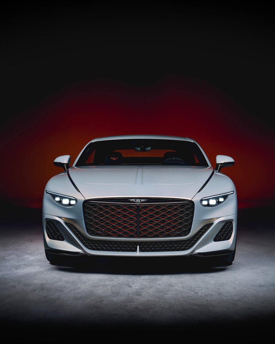 BentleyMotors's tweet photo. You just can't stop staring at this picture. Can you? 
The #Bentley #Mulliner #Batur: https://t.co/w1lpR989Z3 https://t.co/3S1c5hLCho