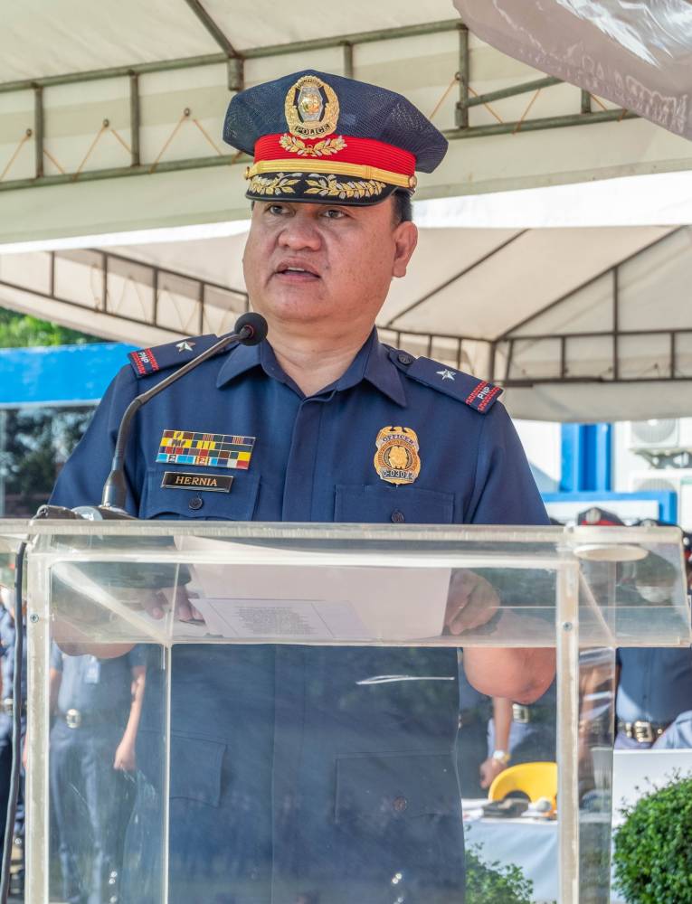 PH police commanders warned vs inaction on illegal gambling

READ MORE HERE: 

