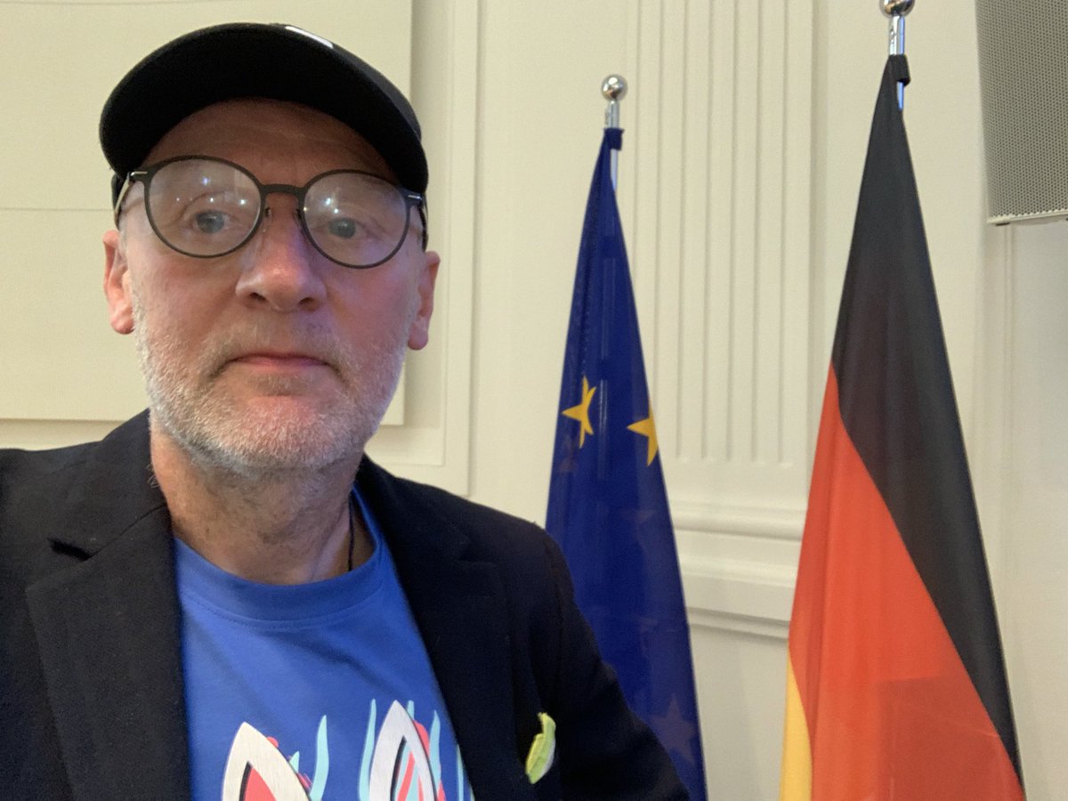 Heute im @BMWK zusammen mit <a href="/Thinius/">Max Thinius</a> auf der Bühne. Die Zukunft arbeitet anders! <a href="/helliwood/">Helliwood</a> <a href="/Futurneo_org/">Futurneo - Institut für Zukunftsgestaltung</a>