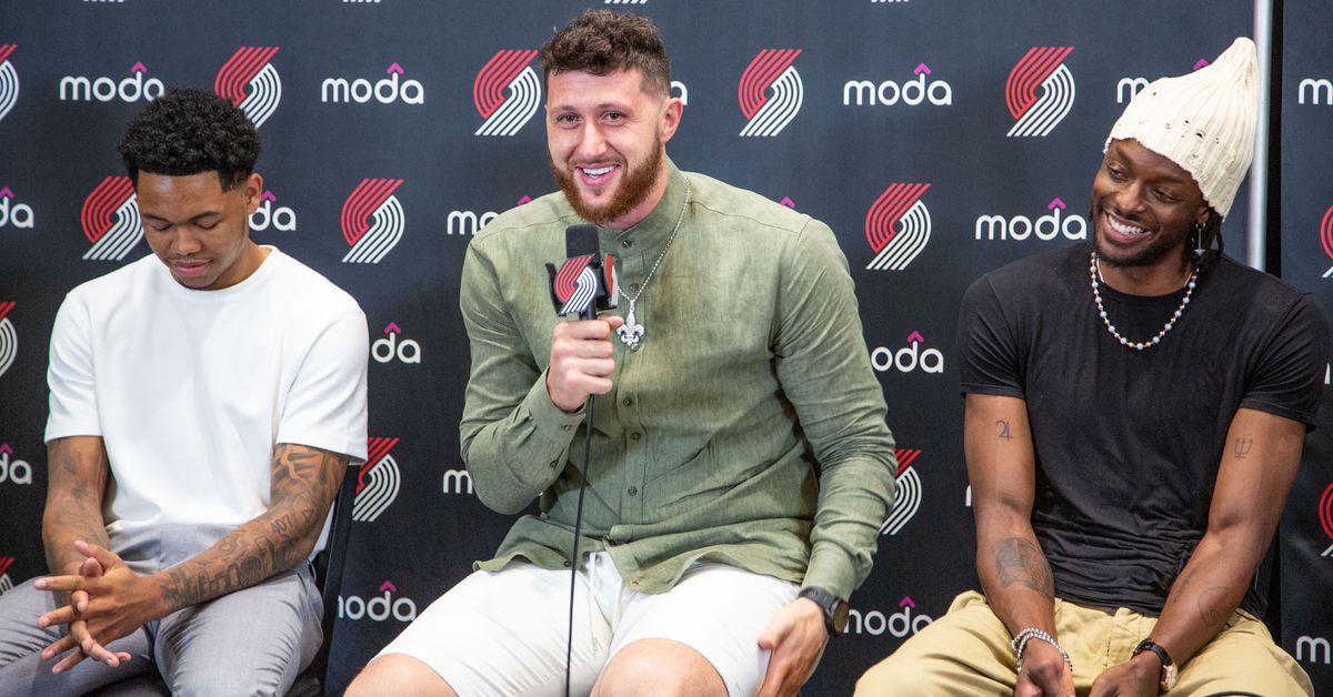 Media Day 2022: Jusuf Nurkic Likes Stability in Portland https://t.co/RmfFy32lre #RipCity #TrailBlazers #SportsNews https://t.co/tzTUt5U9CA