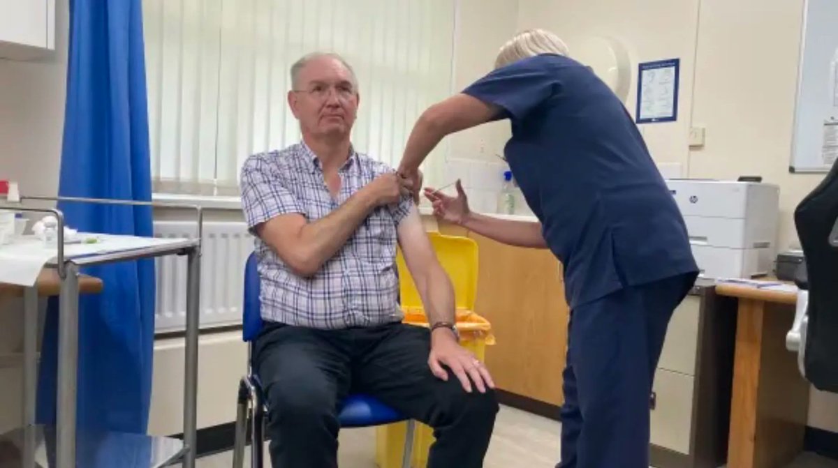 Did you spot the #CovidVaccine team in Wallsend on <a href="/itvtynetees/">ITV News Tyne Tees</a> last week? 

Cameras were at the The Village Green Surgery with correspondent Helen Ford speaking to staff and patients about the Autumn booster campaign. 

Read more ➡️ buff.ly/3dOsfBN