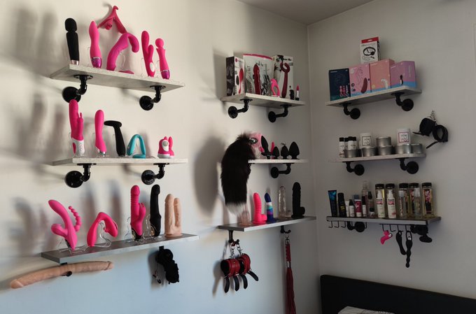 Hello tout le monde ! J'ai un nouveau d&eacute;cor !! 😍 H&acirc;te de pouvoir vous le montrer en live et surtout d'utiliser<a href="/tag/mvsales"class="tags"><span>#mvsales</span></a>