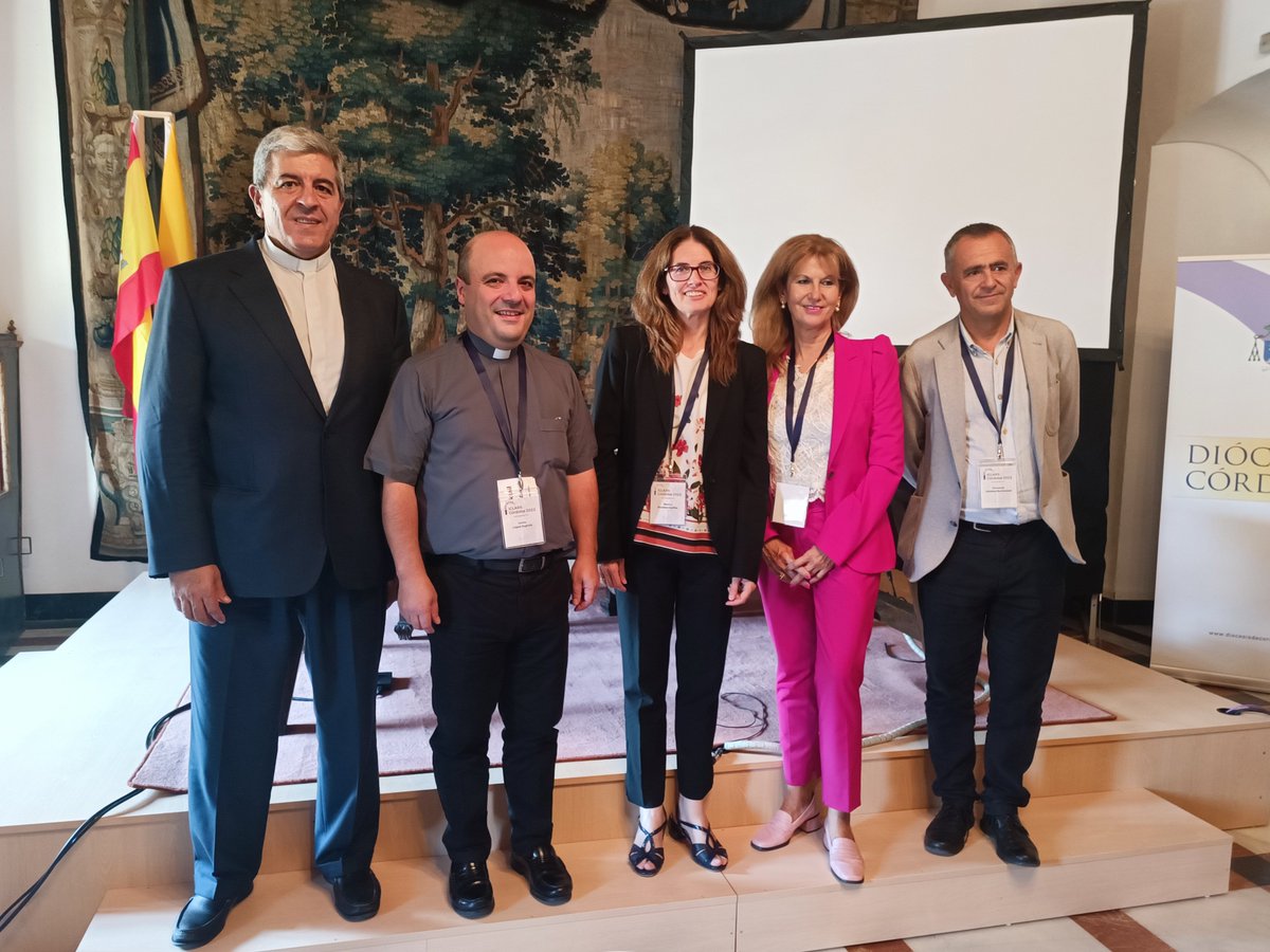 AECanonistas's tweet photo. Enhorabuena @Iclars2 y en especial a Javier Martinez Torrón, Silvia Meseguer y @MariaJValeroEst. Unas jornadas inolvidables en Cordoba. Muchos miembros de @AECanonistas asistieron y participaron como ponentes en diversos paneles del 6º Congreso @Iclars2 https://t.co/OUSN6BAlfo https://t.co/R3TY1CdxbC