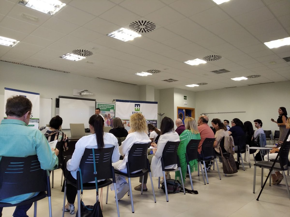 TurismodeAlange's tweet photo. Hoy nos encontramos en las Jornadas Iberoamericanas sobre Desarrollo Rural y Agroturismo en la Escuela Superior de Hostelería y Agroturismo de Extremadura (ESHAEX).
#Iberoatur #Ibereoamerica #EncuentrosDeTurismoRural #VIIEncuentro #Alange #Extremadura #España #ProgramaPI https://t.co/vb5jT4Ayyf
