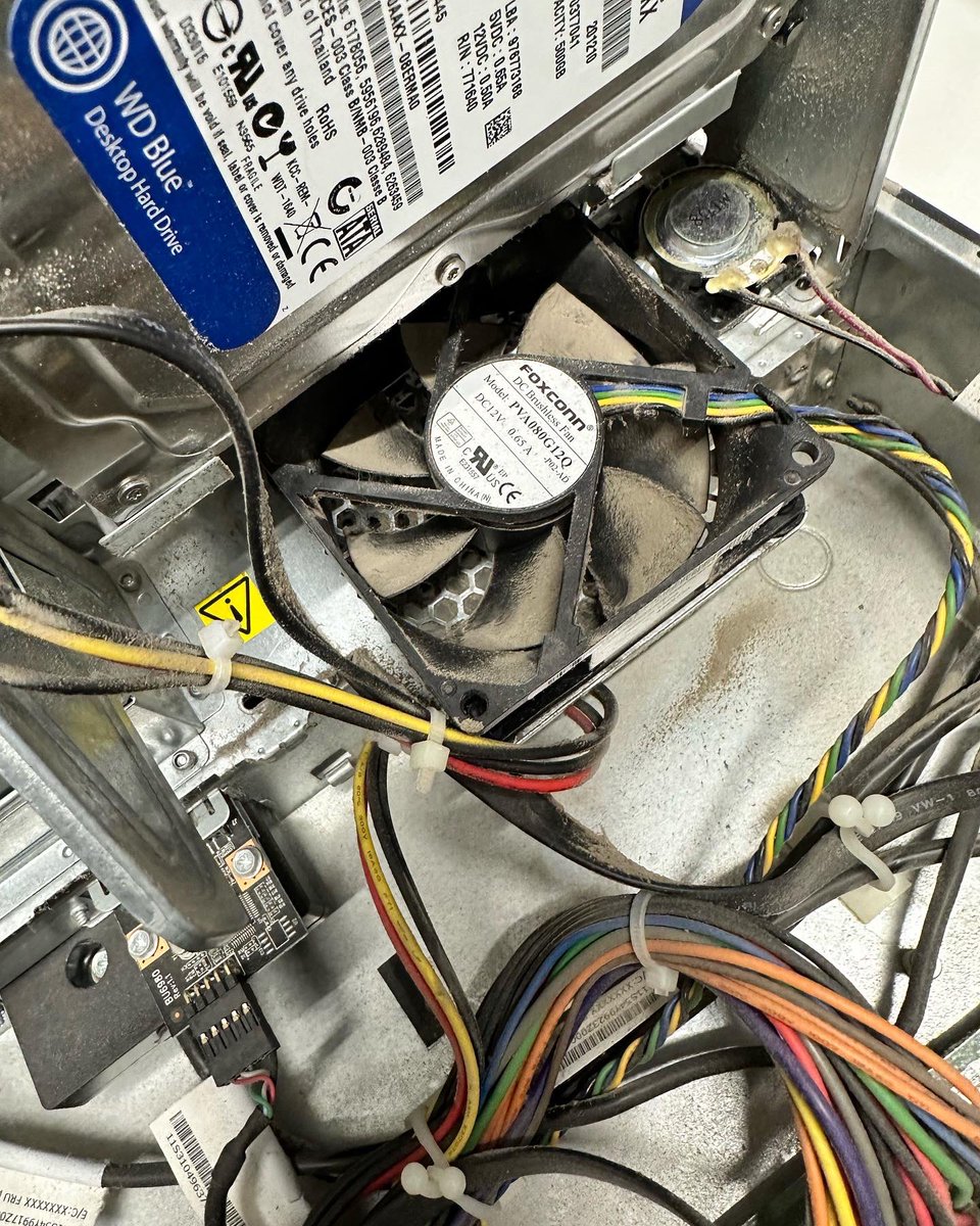 mhcomputersltd's tweet photo. It’s paramount your device is serviced to avoid reducing the life span of your PC or Laptop. We highly recommend an annual service. Why not book in today by calling us on 01924 900059 or email us at contact@mhcomputers.co.uk. #mhcomputers #laptoprepairsnearme #laptoprepairsossett https://t.co/qrjNri4JmB
