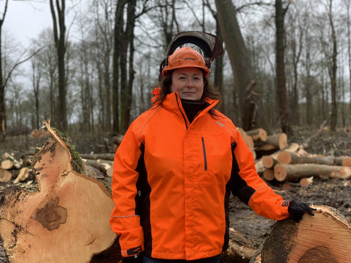 landmarcNEWS's tweet photo. Judith Peachey, Forestry Harvesting & Arboricultural Manager, explains Landmarc & @mod_dio’s role in maintaining & protecting the 20,000ha of woodlands & forests on the UK #DefenceTrainingEstate.
https://t.co/o2ehloChTQ
#FSCForestWeek #ChooseForests #ForestsForAllForEver https://t.co/4DeFnYUKRs