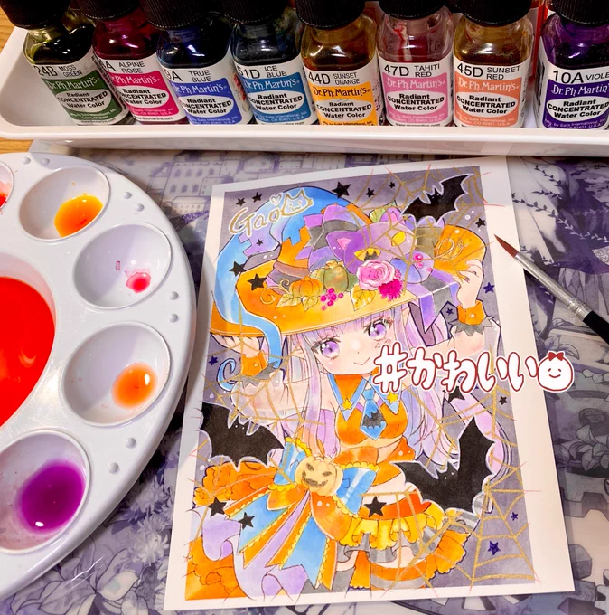 1枚目【ハロウィンパーティ魔女ちゃん】着色・Dr.Martens珍しく何を思ったか少しDr.Martens使おうかなって思ったのに塗るの楽しくなって止まんなくなった。久々すぎたのに良い感じ(∩'∀`∩)やっぱカラーインクは発色良い!#イラスト  #アナログ #創作 