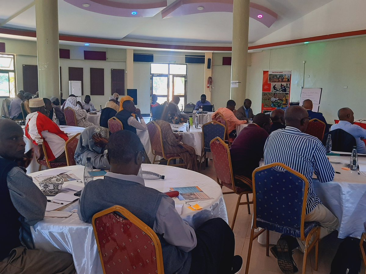 BarbaraOlwande's tweet photo. PSP also creates a common platform 4 climate communication which respects,reviews&amp;combines knowledge from communities,Meteorological services &amp;service providers. @icpac_igad @D2E_Project @MeteoKenya @ActionAid_Kenya https://t.co/390KCyaD7D