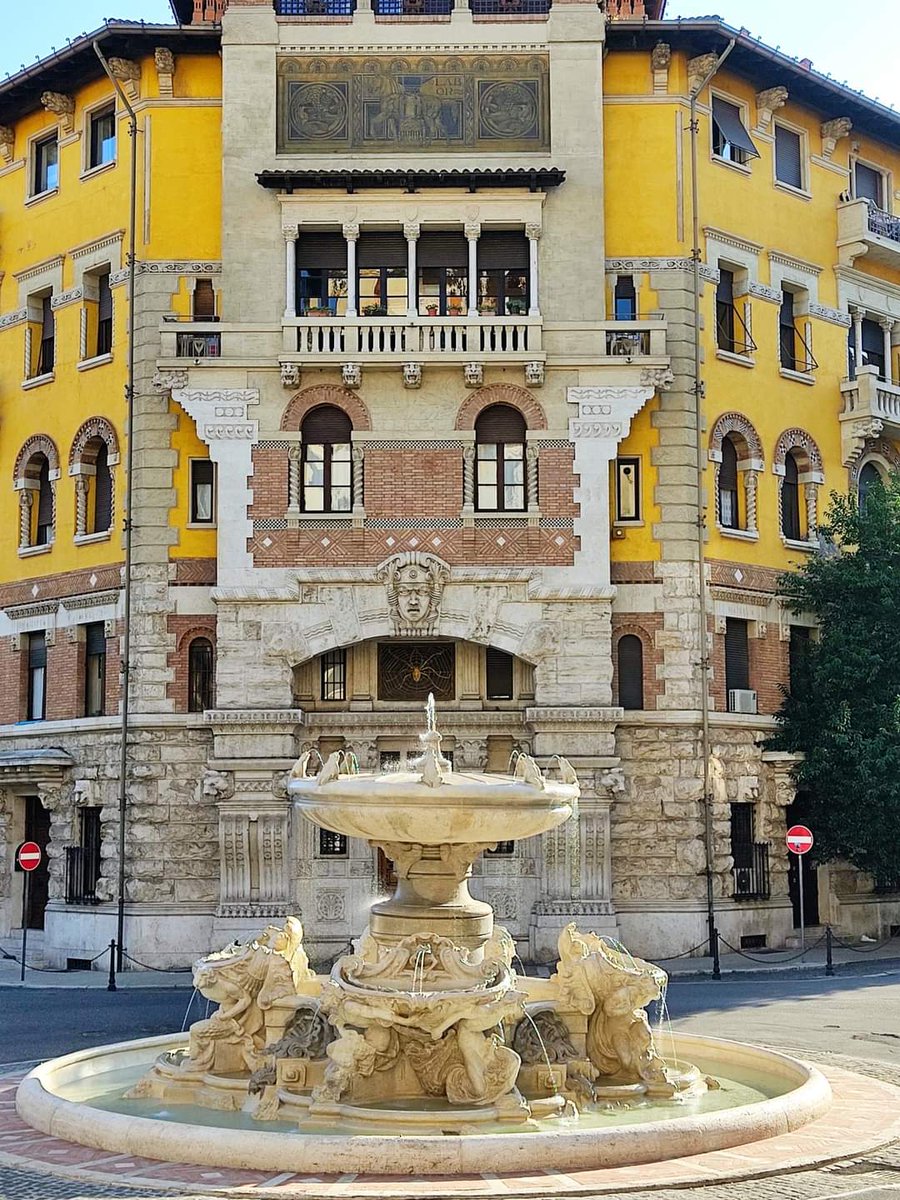 RomaCaputTour's tweet photo. Ultima replica della stagione nel quartiere più eclettico e originale d'Europa!
📌 #Passeggiata nel fantastico #Quartiere #Coppede'
Sabato 1 Ottobre ore 16.30
info@romacaputour.it
https://t.co/r1OAYnIYwf https://t.co/SPIMCs73It