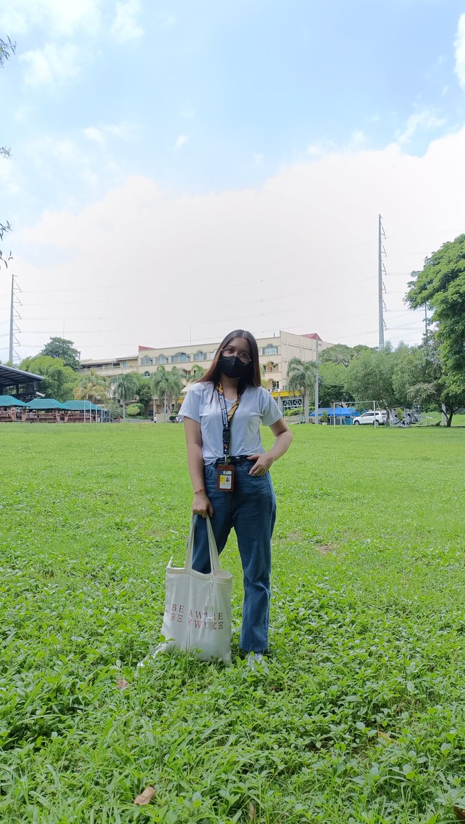 patrizcarteu's tweet photo. Forda school girl ++ cutie tote bag wahhh tyvm @412haulz . Buti umabot sa f2f class namin 🤩😊 

#412haulzmail https://t.co/fhRYO0Z1fa