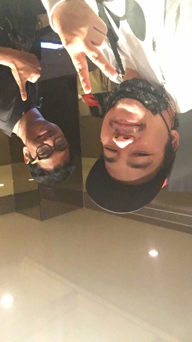 Kerja bareng bintang iklan