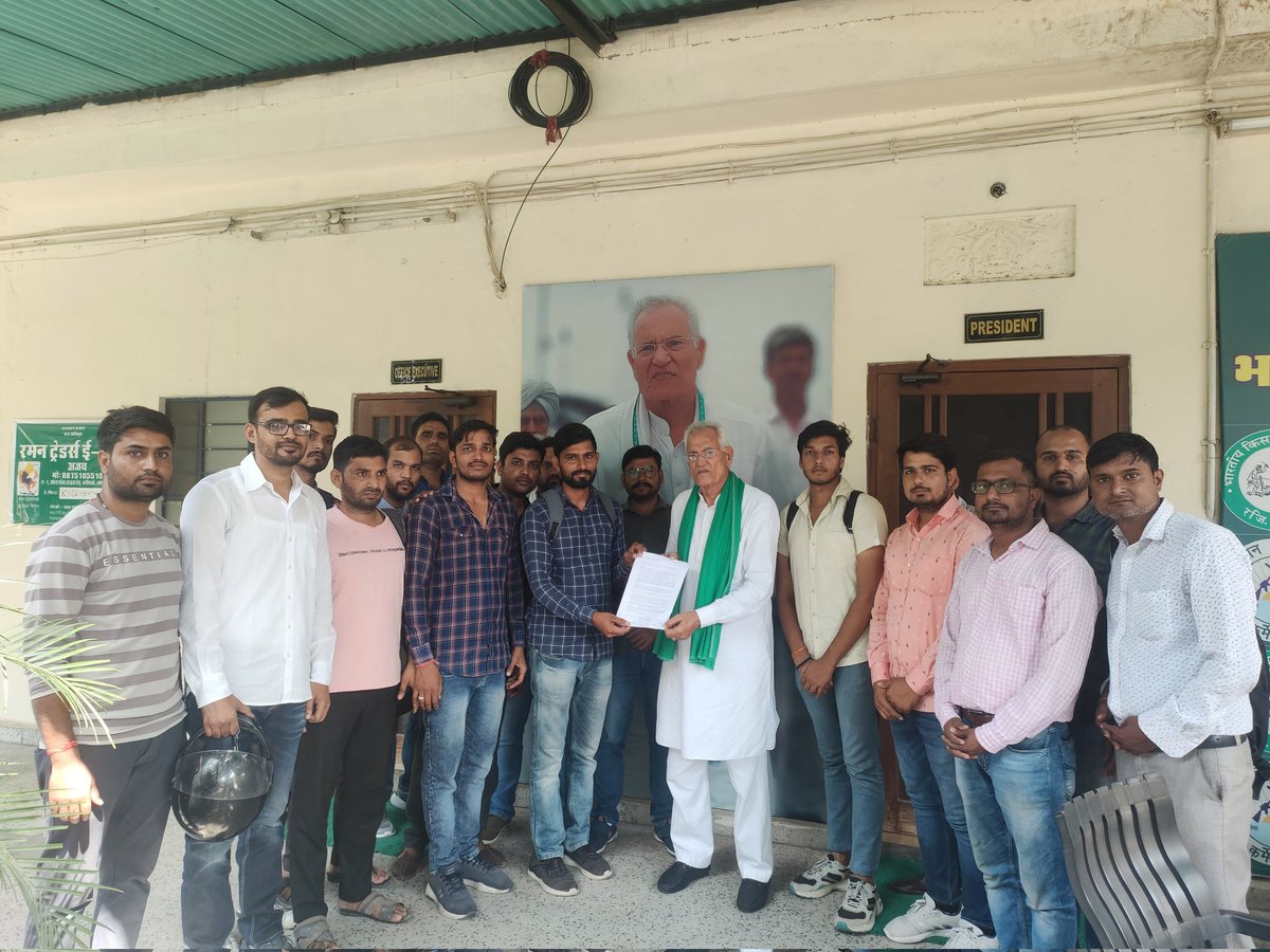 meelrajaram's tweet image. 2) मैं सरकार से मांग करता हु कि नया ओबीसी सर्टिफिकेट मान्य करते हुए इन्हें जोइनिंग दी जानी चाहिए।
#allow_new_obc_ews_certificate
#Computer_instructor @artizzzz