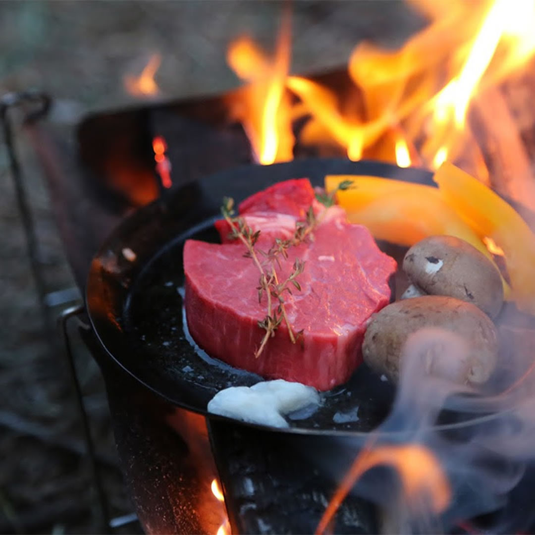 Stove Top Oven アウトドア用1台4役のオーブン 値下げ中