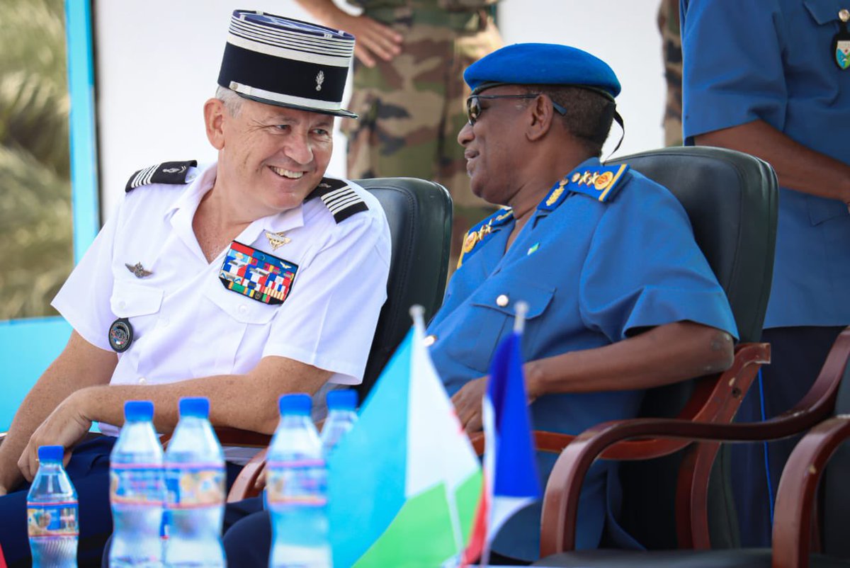 FranceaDjibouti's tweet photo. Mme Charlotte Defrémont est allée à la rencontre de nombreux acteurs de la coopération 🇫🇷🇩🇯 en matière de sécurité #interieure :
➡️ l’#APIFA avec la @P_N_Djibouti, l’état-major &amp; les cadres de l’académie
➡️ L’@EI3PJDJIBOUTI
➡️ Les sapeurs-pompiers de Djibouti
➡️ L’@UEaDjibouti… https://t.co/e8EnWYjR0o