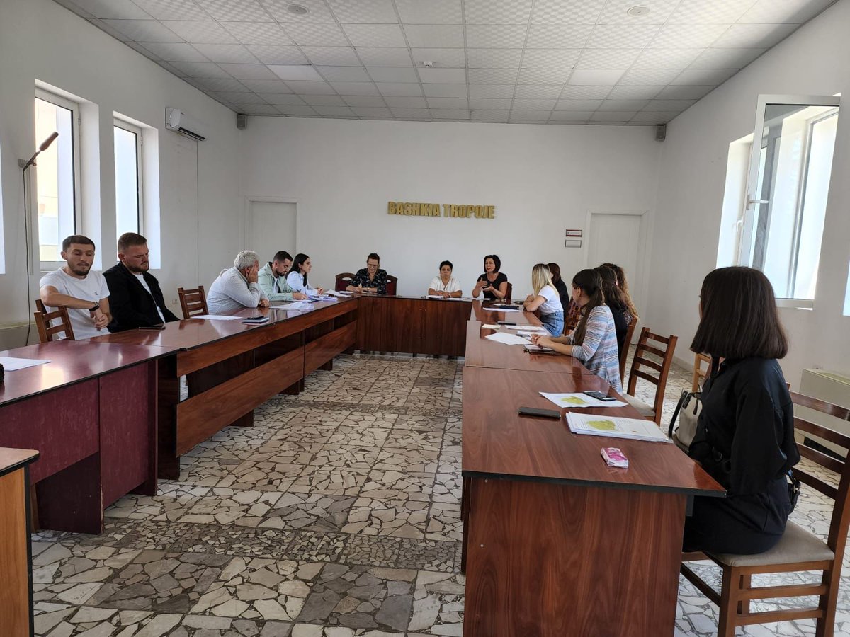 InstituteIp3's tweet photo. Workshop in Tropojë Municipality with stakeholders, for consulting the draft document of the 5-year Social Housing Plan within the project "Support for municipalities in Albania in the drafting of these plans" (phase II of program Leave no one behind).

#IP3 #DCpartners #UNDP https://t.co/zGSwMoao37