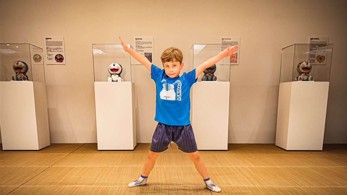 Ta-dah! Roppongi Art Night 2022 at Kaikai Kiki Gallery. #Japan #Tokyo #art #KaikaiKikiGallery #RoppongiArtNight2022 #Roppongi #art #六本木アートナイト #popart #sculpture #manga #anime #Doraemon #MurakamiTakashi #村上隆 #ドラえもん #カイカイキキギャラリー #東京 #広尾 #東京アート