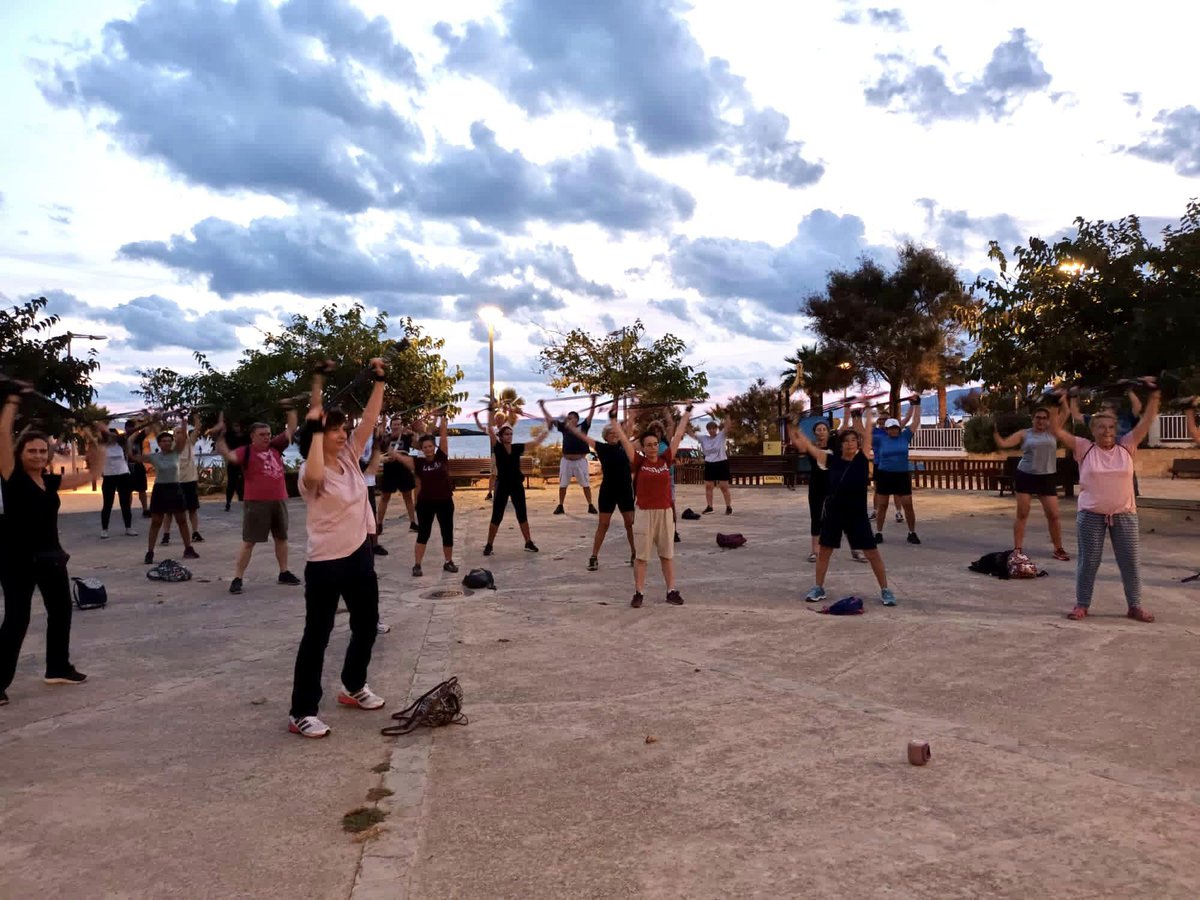 🔝Molt bon ambient a les jornades de Nordic Walking a la Fresca! 
📸 Platja de Palma