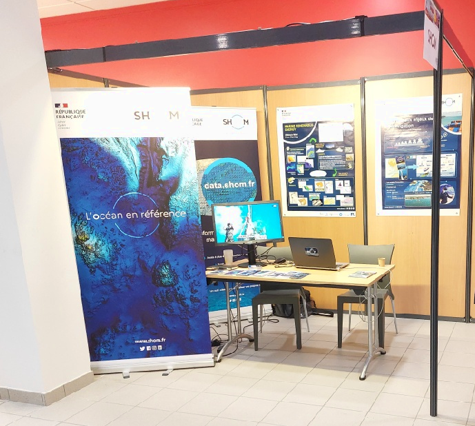 shom_fr's tweet photo. Venez rencontrer nos experts sur le stand du Shom à la @SeaTechWeek  et @ASF_Brest  à Brest-Expo. Ils vous présenteront nos activités #EMR, #innovation S-100, Sédimentologie ...
Vous pourrez également y découvrir la carte des natures  des fonds marins de l'Iroise en 3 m x 3m! https://t.co/59GbBS6qKI
