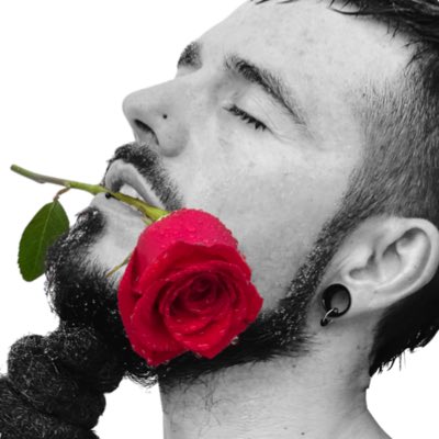 RetaylerMusics's tweet photo. #NuevaFotoDePerfil https://t.co/RGEoZ9zE0H