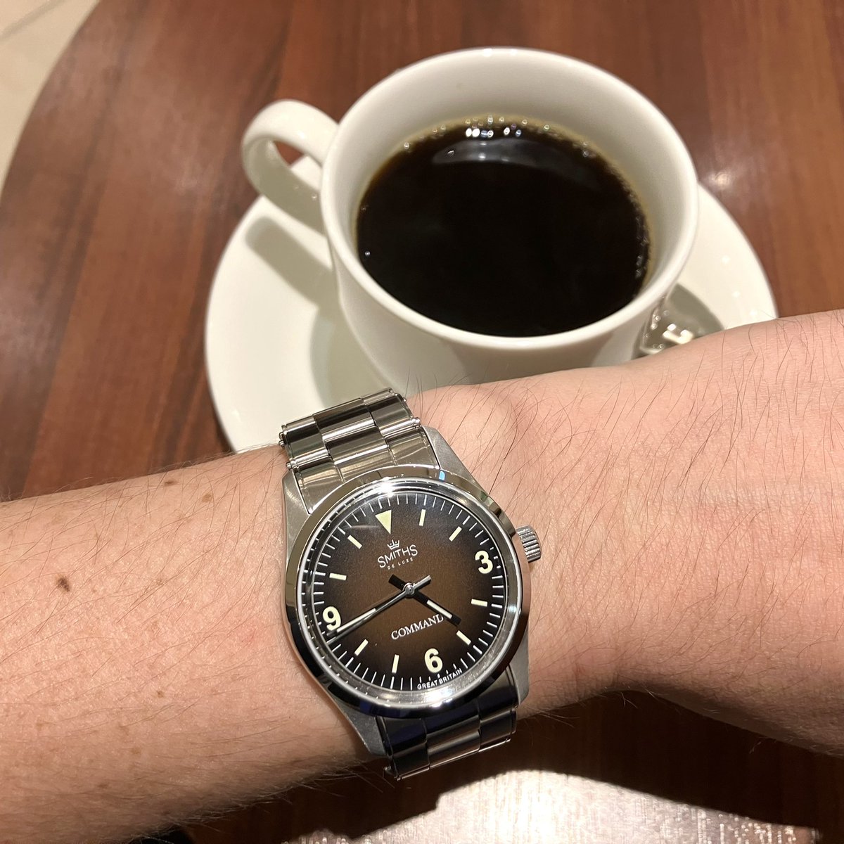 zenmai_zenmai_'s tweet photo. コーヒータイム☕️
昨日と違いが見つからない☺️
#prs47
#smiths
#timefactors
#commando https://t.co/FgrGrRFcoN