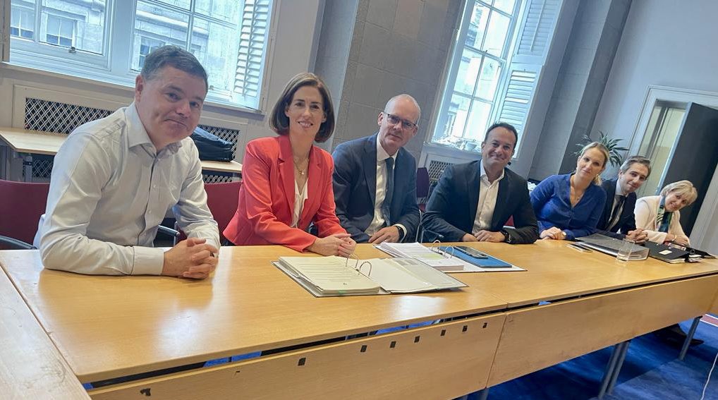 In <a href="/FineGael/">Fine Gael</a>, we understand that the cost of living is rising. It's making it more expensive to do the weekly shop, to fill your car, or to pay your utility bills. 

So #Budget2023 is a Cost of Living Budget designed to help you and your family.