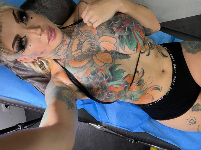 Tattoo time ;) https://t.co/r0CJ7rQJ4o