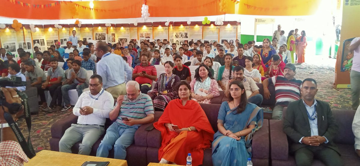CBCJammuKashmir's tweet photo. Others present during the inaugural ceremony were @KatraSdm, Sh. Angrez Singh, AD #PIBJammu Ms. Ayushi Puri, FPO @CBCUdhampur Sh.@Khursheed_IIS ,FPO @CBCAnantnag, Sh @shahidmlone and officials from various #FieldOffices of @CBCJammuKashmir https://t.co/o6vSB5bxtH