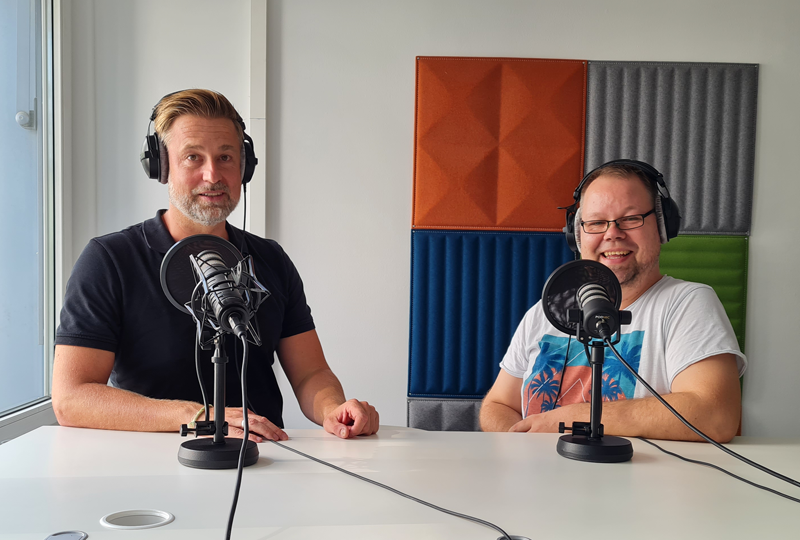 czieslikdotcom's tweet image. Vor ein paar Wochen habe ich Alexander Krawczyk von #SevenOne Audio im Podcast-Studio der @P7S1Group besucht. Im @turi2-Podcast sprechen wir u.a. über Startup-Feeling bei #P7S1, den Erfolg von Laber-Podcasts und neue, ältere Zielgruppen.
Nachzuhören unter: turi2.de/aktuell/jobs-p…