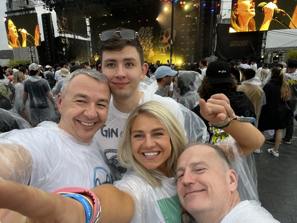 <a href="/WasdtheG/">WasdtheGreat⚡️</a> GM! 
My thoughts are still at Pier17 #Apefest. Sweet memories!
<a href="/yugalabs/">Yuga Labs</a> <a href="/WorldOfFreight/">World of Freight</a>