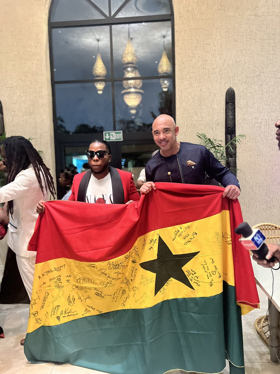 Connecting dots with <a href="/RecordingAcad/">GRAMMYS</a> CEO Harvey Yday night..With a host of Other@ brilliant’s industry heads from Ghana #Gogetem