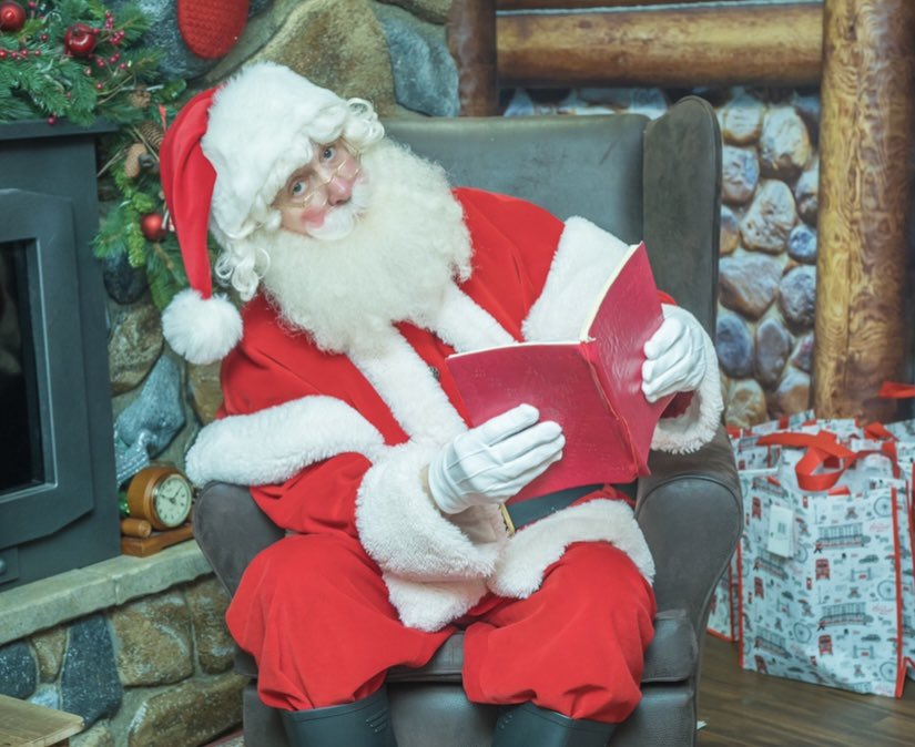 HamleysOfficial on Twitter "Here comes Santa Claus! 🎅 You can book to visit our magical grotto