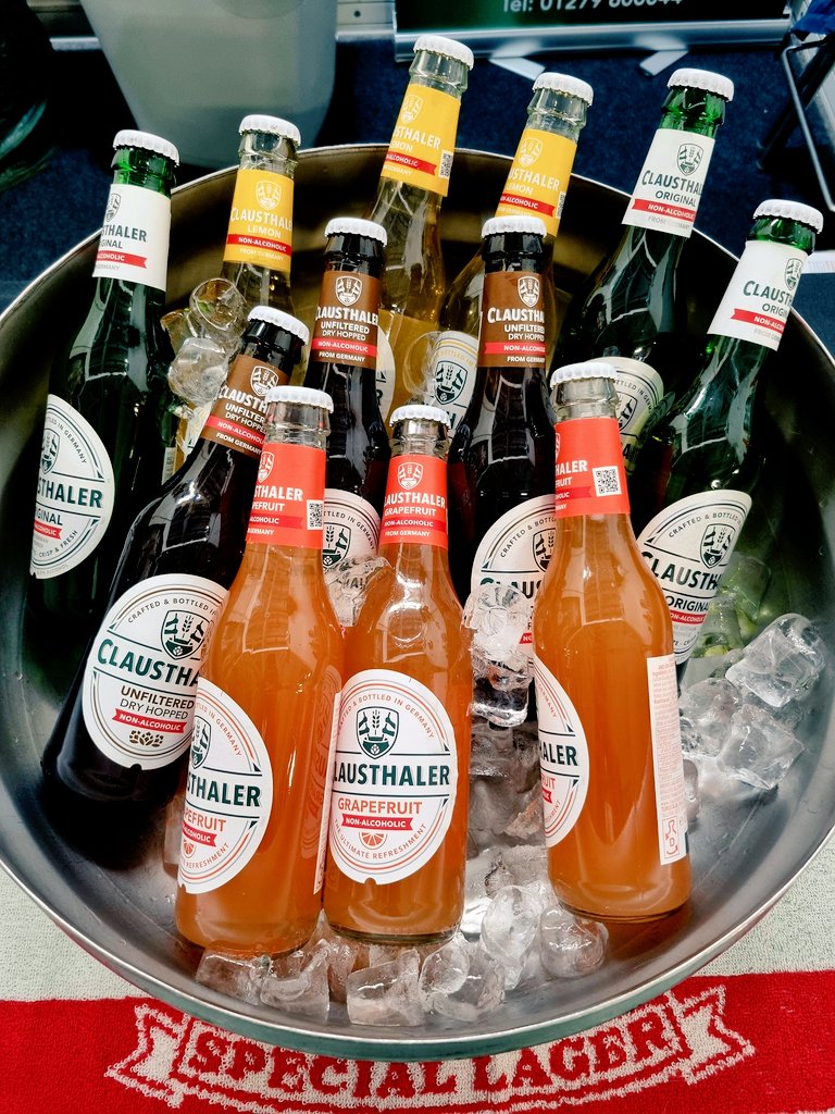 WorldBeers1's tweet photo. Ready to go for Day 2 @Low2NoBev Come and check out the award winning non-alcoholic beers at stand:UK54 
#clausthaler #clausthaleroriginal #clausthalergrapefruit #clausthalerlemon #lowno #nonalcoholicbeer #germanbeer  #low2no https://t.co/CjvVdqOFmh