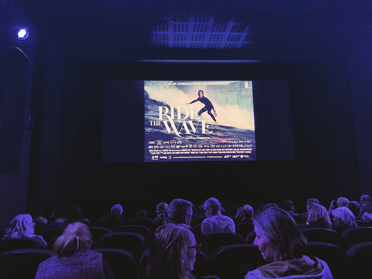 theleecrompton's tweet photo. I had the privilege of watching Ride the Wave @Macrobert last night. An amazing cinematic experience with a fantastic story and a great heart. 

To my Dorset friends, it’s showing at the @LighthousePoole on 4th Oct. Other dates and venues can be found on website @UrbancroftFilms https://t.co/R6FDD8h6uI