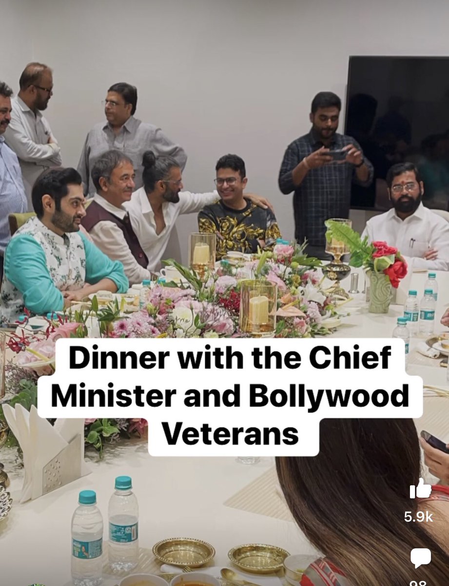 Always trying #bollywoodboycott are you watching this? They supported best CM & 🐧now dinner with new CM. All that push with Fadnavis at Filmfare & now with Shinde. They have too much power over Indian polity.