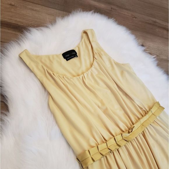 LauraMunoz96's tweet photo. So good I had to share! Check out all the items I'm loving on @Poshmarkapp #poshmark #fashion #style #shopmycloset #justblack #pink #maxcleo: https://t.co/1SPyikE6zu https://t.co/DdfTtkD4MC