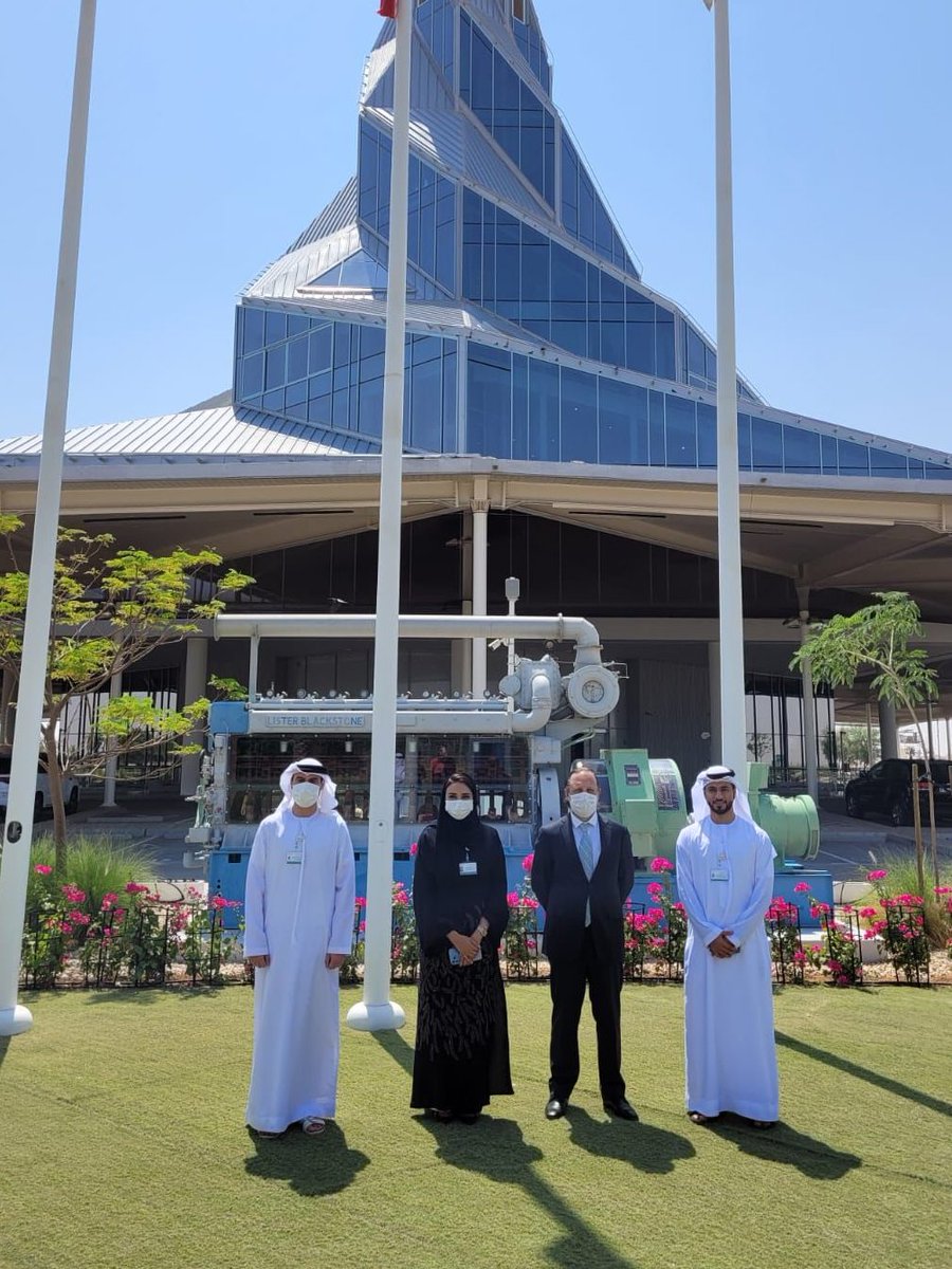 Today Ambassador Patricio Diaz joined a group of Chilean companies in <a href="/WetexDubai/">WETEX</a>, the biggest sustainability and clean energy exhibition in the middle east. Later, he visited the impressive Mohammed bin Rashid Al Maktoum Solar Park and its green hydrogen production project.
