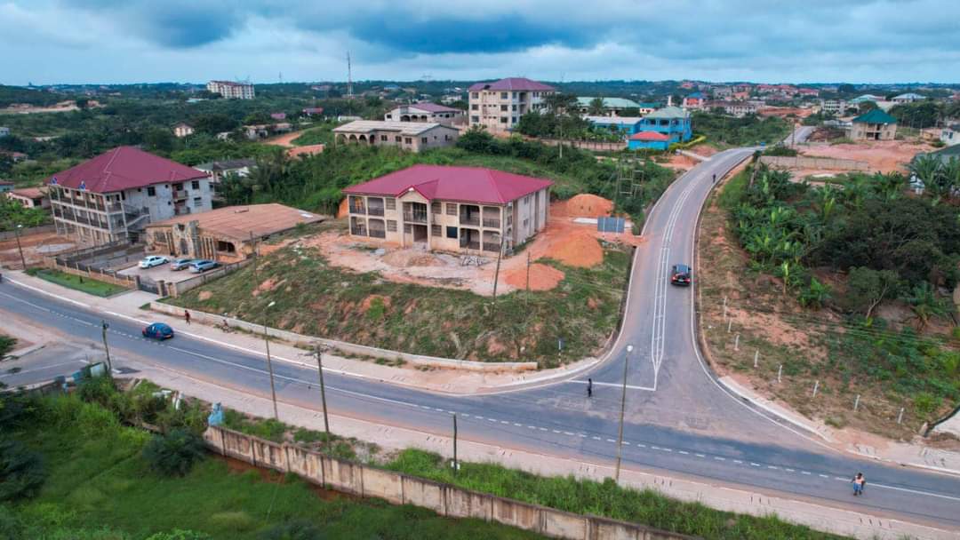 Works_Of_Npp's tweet photo. On Monday, September 26, 2022, Vice President, Dr Mahamadu Bawumia commissioned the rehabilitated Cape Coast Inner City Road Project.

The 22km project is part of the Master Project Support Agreement with Sinohydro Coorporation of China.

#YearOfRoads https://t.co/bN0pKatO4f
