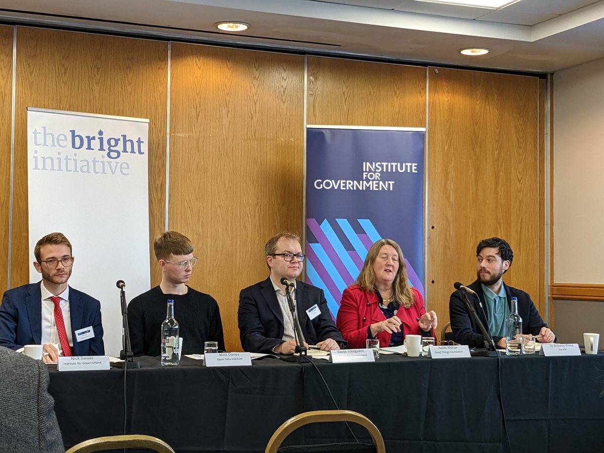 Great discussion yesterday at our #Lab22 event with @instituteforgov. Fantastic contributions from the panelists @GavinFreeguard, @halcyene, @helenmilner, @antonioeweiss & @NJ_Davies about how the better use of data can benefit public services. #doinggoodwithdata #dataforgood