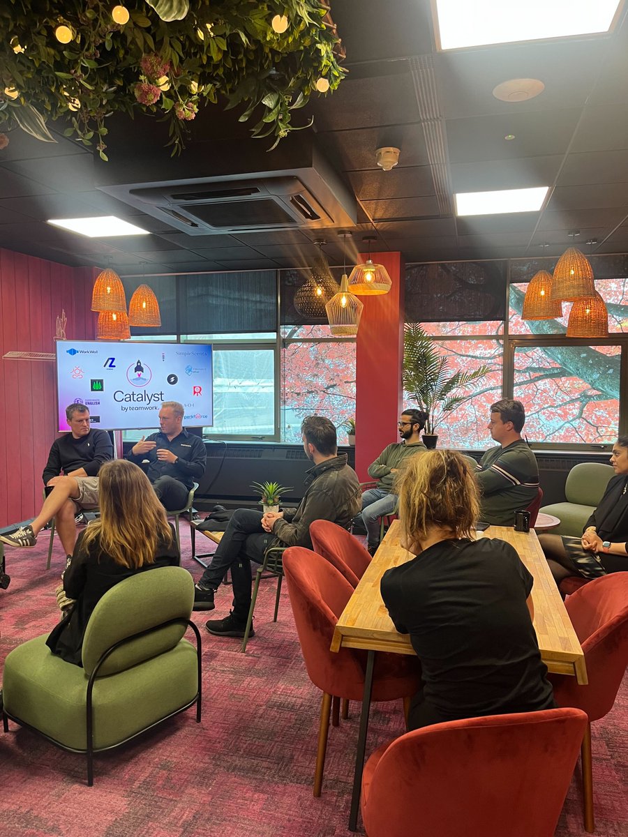 republicofwork's tweet photo. Kicking off #TeamworkCatalyst Cohort 4 today with @teamwork founders Dan @cfdan, and Peter @irlTopper in Republic of Work today meeting the successful applicants 🙌
@eshna_gogia https://t.co/NyoH3JP8Tz