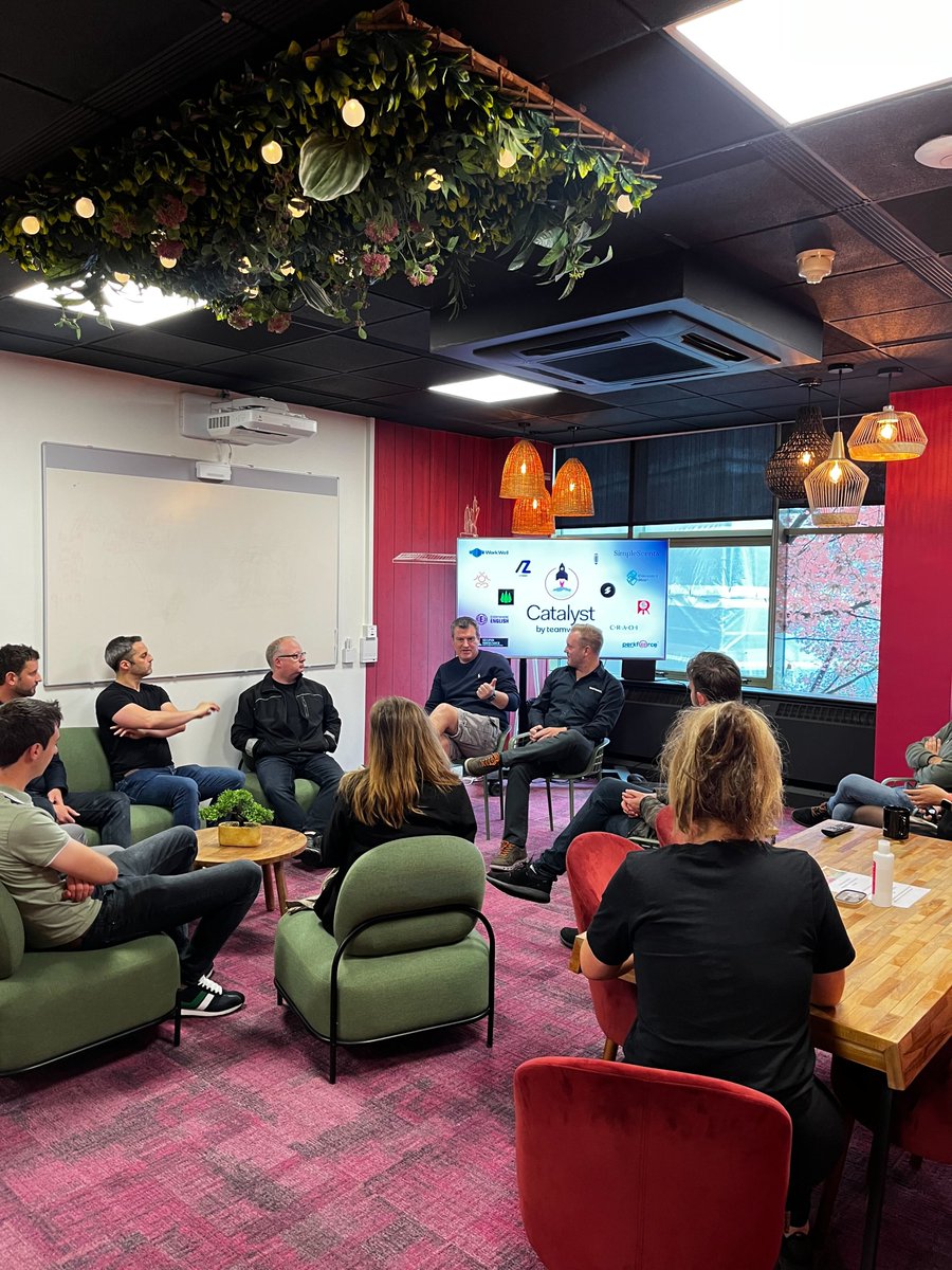 republicofwork's tweet photo. Kicking off #TeamworkCatalyst Cohort 4 today with @teamwork founders Dan @cfdan, and Peter @irlTopper in Republic of Work today meeting the successful applicants 🙌
@eshna_gogia https://t.co/NyoH3JP8Tz