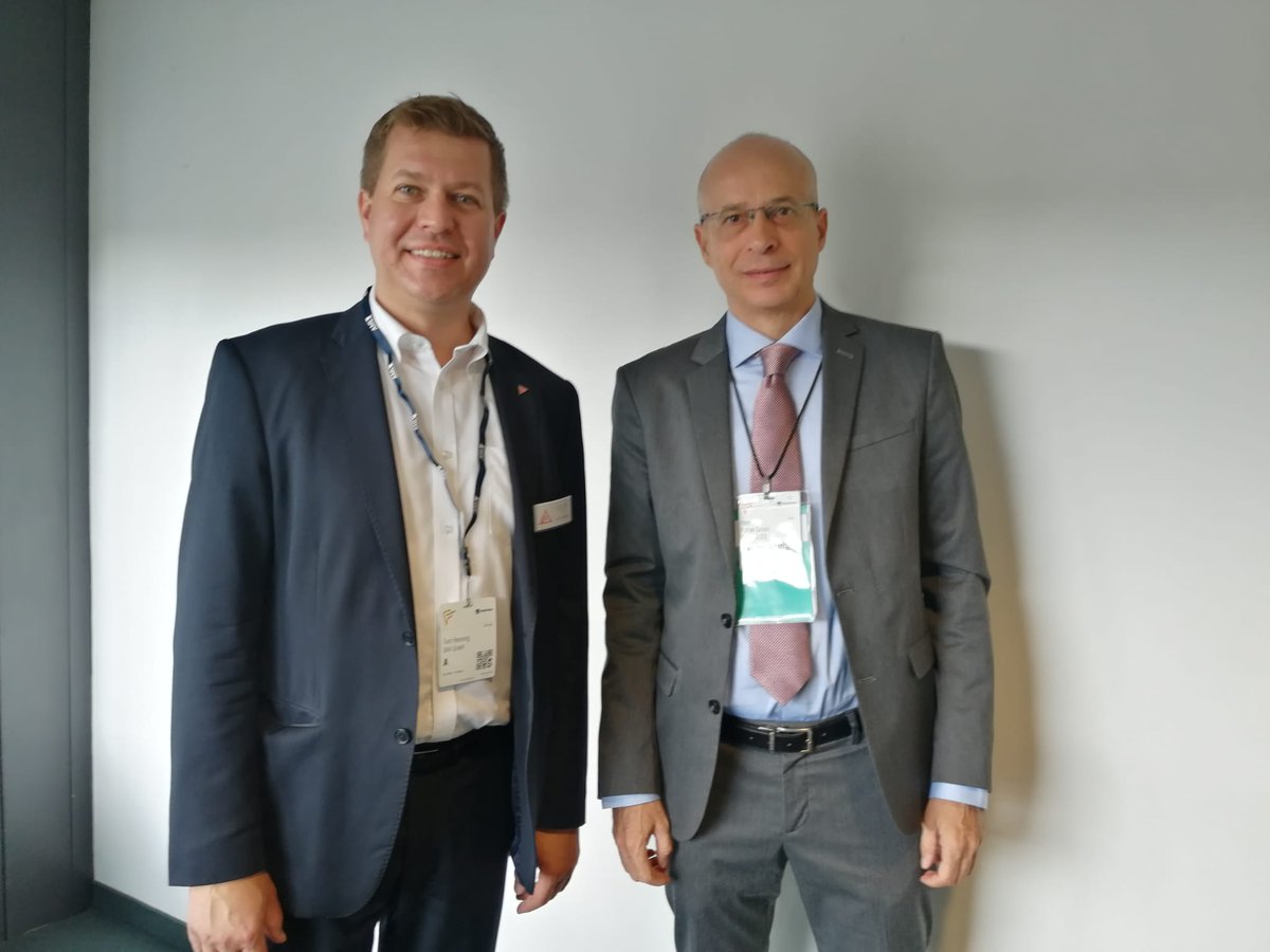 techsolids's tweet photo. ➡️Reunión con Tom Henning presidente de #Dsiv (asociación Alemana de tecnología para sólidos) para analizar sinergias de colaboración con @techsolids https://t.co/SvozisSbMK