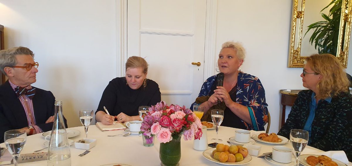 sandrinejossoan's tweet photo. 💬 sur le contexte international de l'#IVG avec  @sarah_durocher, @RixainMP @V_Riotton, @lise_magnier, @EricMartineau72 @FCBDeputeduCher  @lecocqcharlotte @MichelePeyron
Au coeur de nos échanges : l'inscription de l'IVG dans la constitution française qui serait un geste pionnier. https://t.co/zVJ4Dv06TW