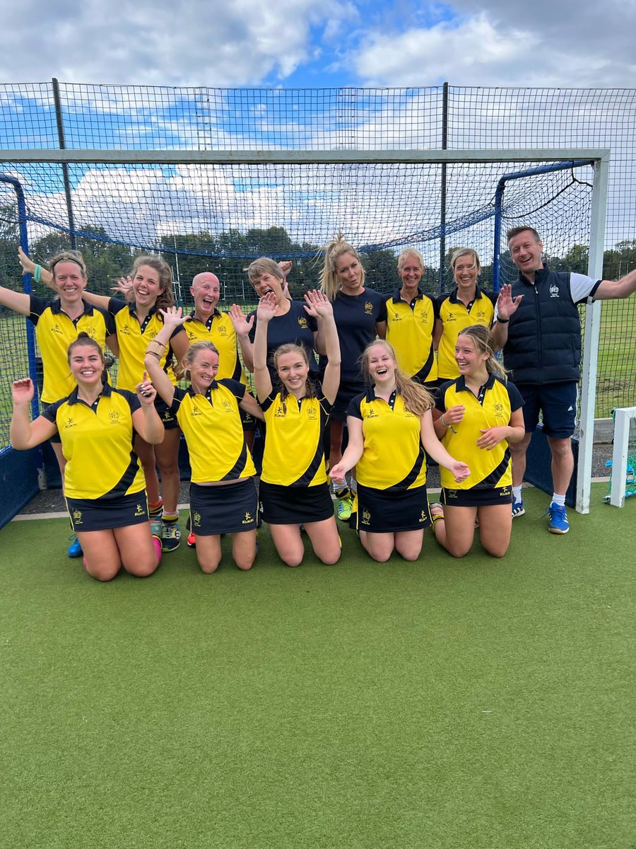 HarrowHC's tweet image. Our Ladies celebrating their win's on Saturday 🏑😀