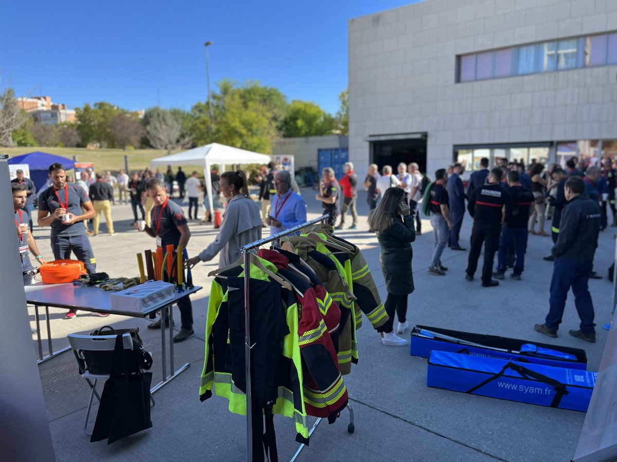 <a href="/alcorconbombero/">Bomberos de Alcorcón</a> Espectacular el congreso Nacional de PRL para bomberos. <a href="/drc_alcorcon/">Daniel Rubio Caballero</a> . 👏🏻👏🏻👏🏻👏🏻👏🏻👏🏻👏🏻👏🏻👏🏻👏🏻👏🏻👏🏻👏🏻👏🏻 @