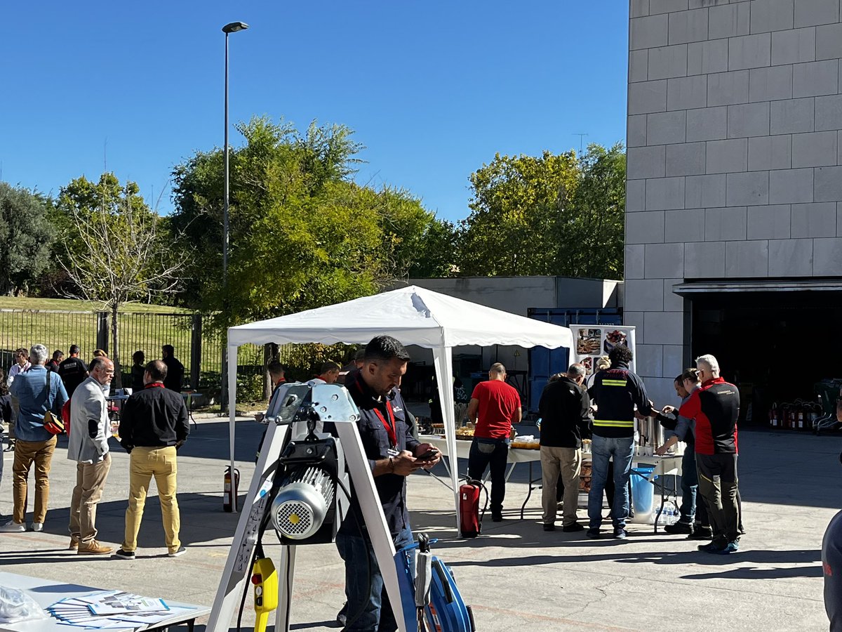 Matoro159's tweet photo. @alcorconbombero Espectacular el congreso Nacional de PRL para bomberos. @drc_alcorcon . 👏🏻👏🏻👏🏻👏🏻👏🏻👏🏻👏🏻👏🏻👏🏻👏🏻👏🏻👏🏻👏🏻👏🏻 @ https://t.co/XsqEE127sp