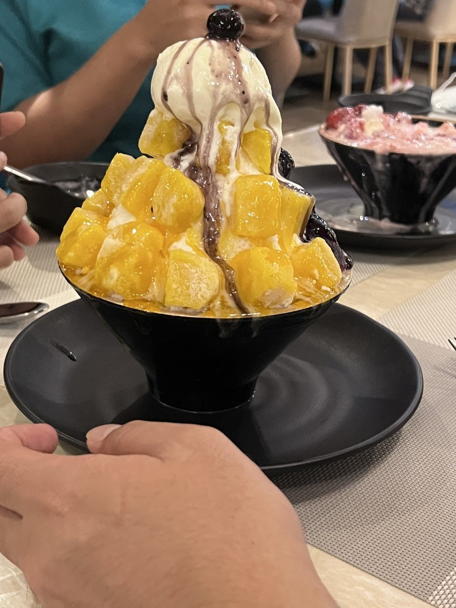 OET👓 (@jeffreyarcherr1) on Twitter photo 