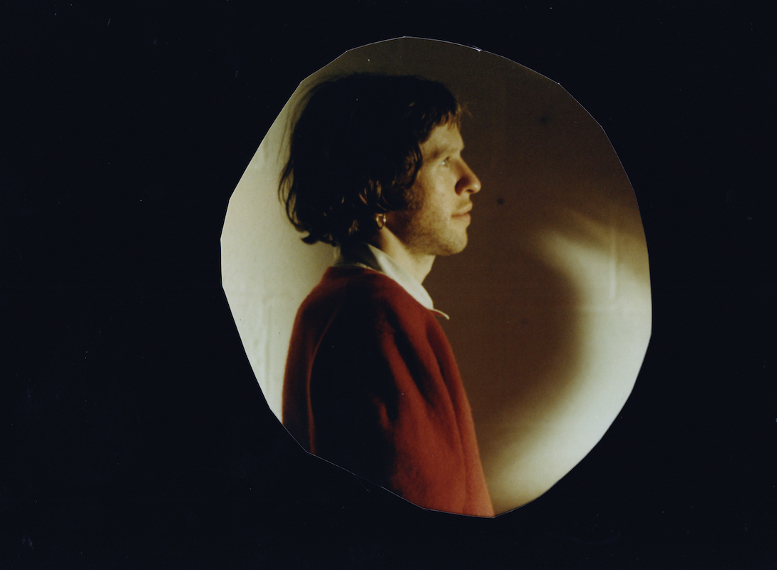 New on <a href="/PRAHRecordings/">PRAH Recordings</a> - Yemrot's hushed 'Big Tree' has a stark Autumnal feel...

Reminiscent of Syd Barrett's solo incantations, it engages with grief in a sharply poetic way - 

clashmusic.com/news/yemrots-h…